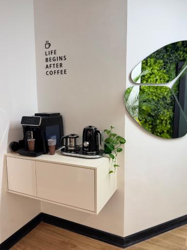 کلینیک رز سفید