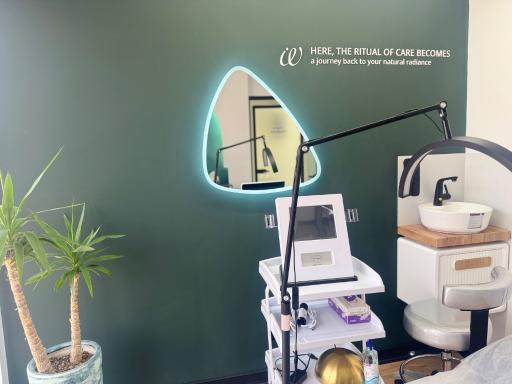 عکس کلینیک رز سفید