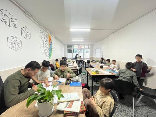 عکس دبستان دوره دوم منجی (عج)
