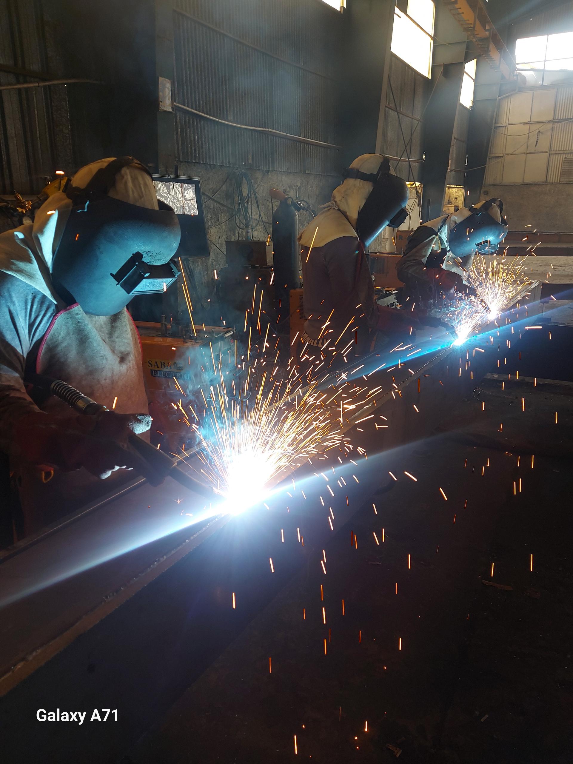 عکس حدید سازان