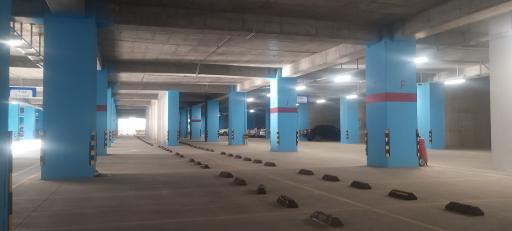 عکس پارکینگ طبقاتی بیمارستان رضوی 