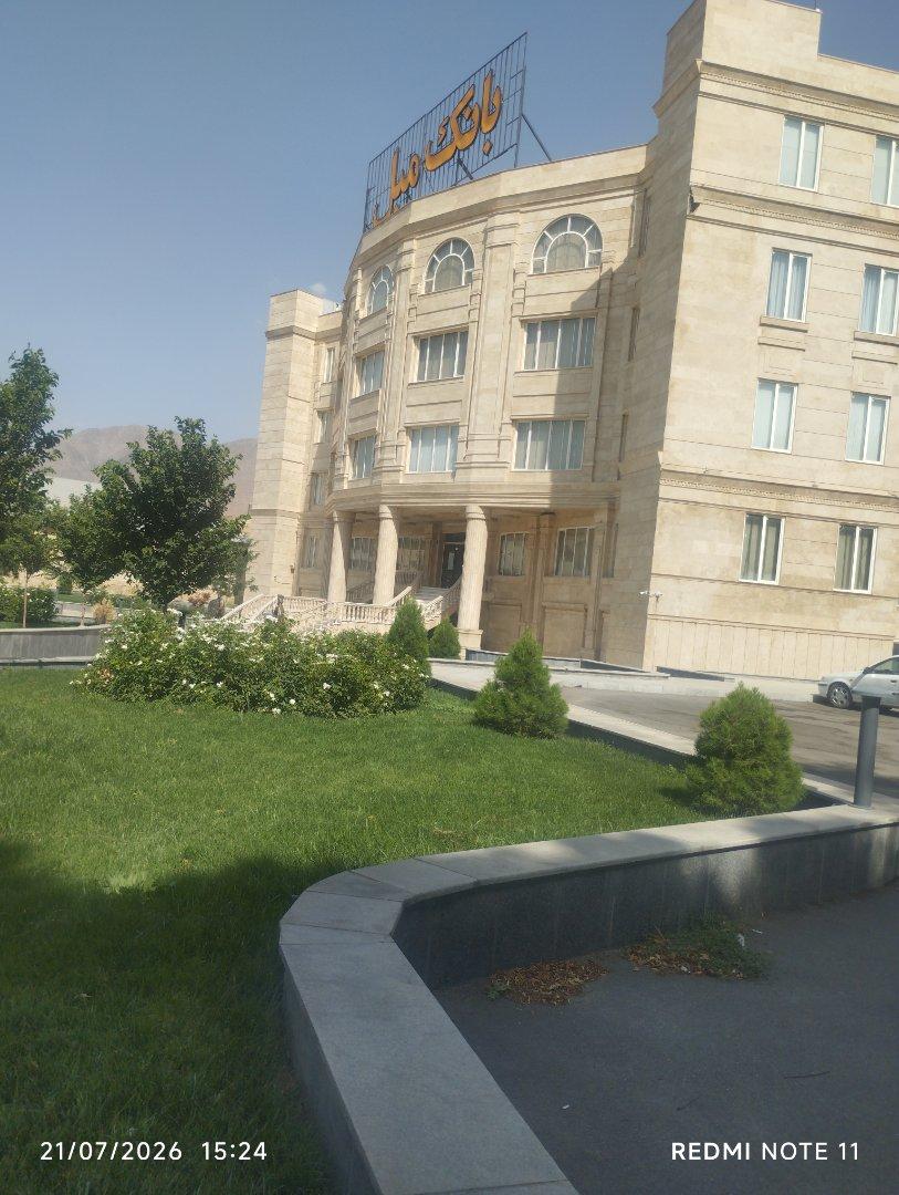 عکس بانک مبل ملایر