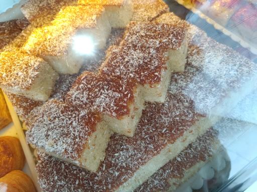 عکس شیرینی سرای مکی 