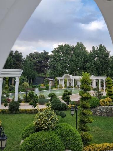 عکس باغ آتلیه مانلی