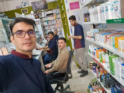 عکس داروخانه شبانه روزی قانون-کاشان