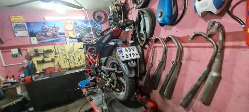 عکس موتورسازی میلاد