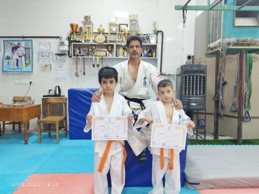 عکس آکادمی کاراته آقای ورزش