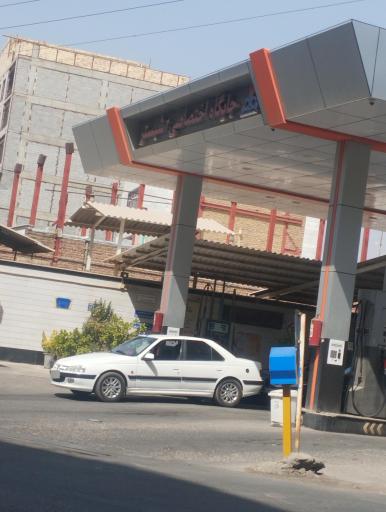 عکس پمپ بنزین شبستر 2