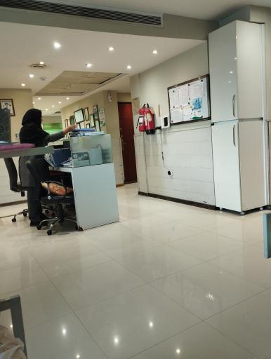 عکس کلینیک و مرکز دیالیز و فیزیوتراپی سبز درمان