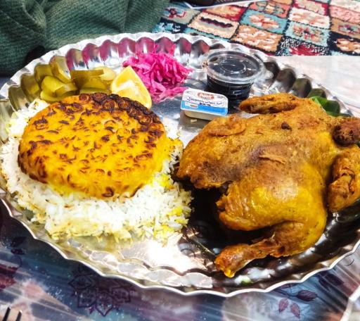 عکس رستوران باغ چیمن