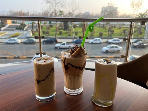 عکس فروشگاه و شیرینی سرای مرکزی نوشین