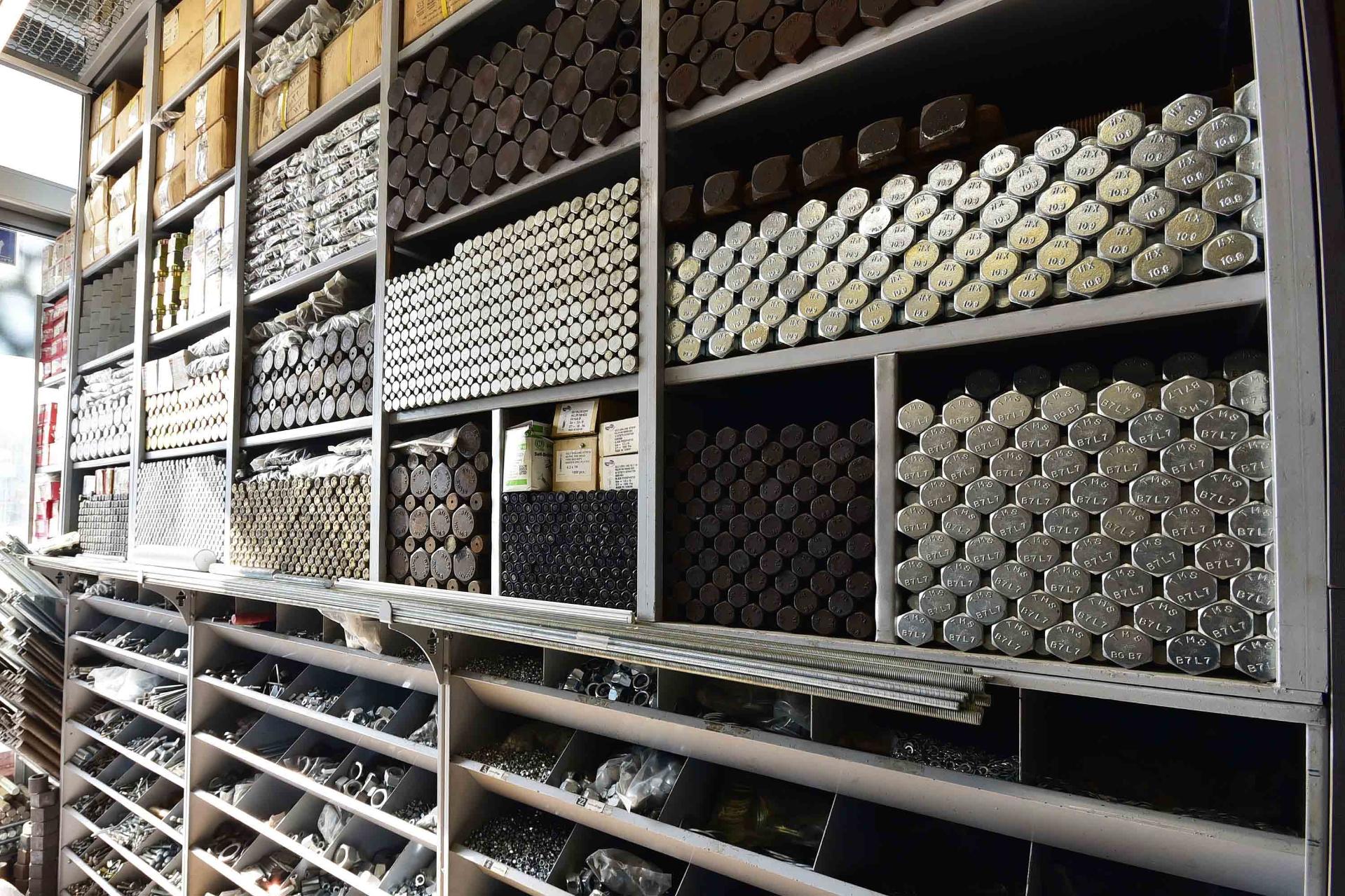 عکس پيچ و مهره هاي صنعتي پارس پیچ (ویرا بولت)