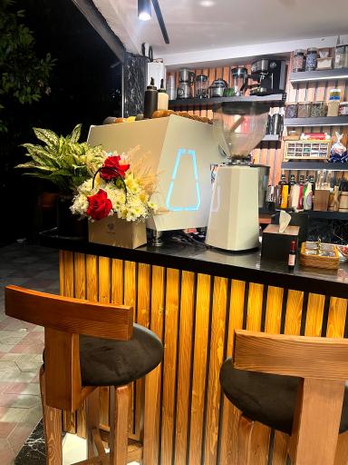 عکس کافه هِیوِن