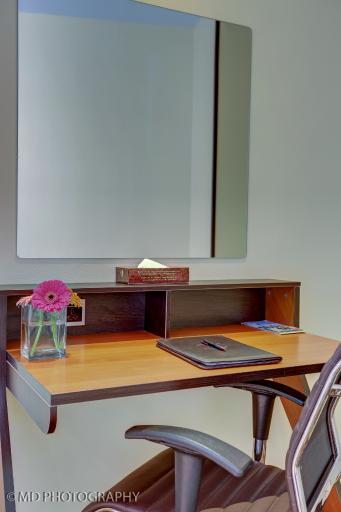 هتل بزرگ تهران