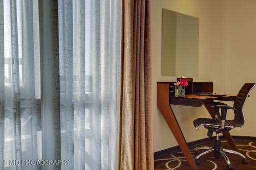 هتل بزرگ تهران