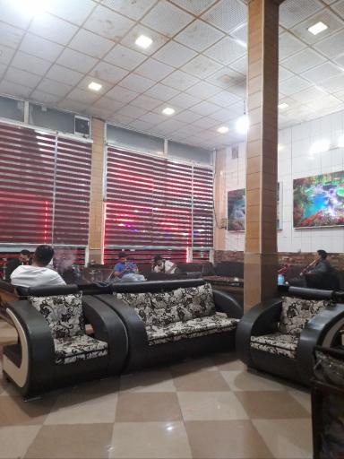 عکس کافه سنتی زیبا کنار