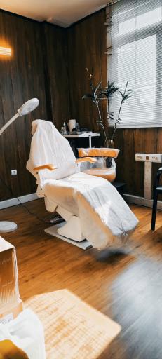 عکس مرکز زیبایی الماس درخشان