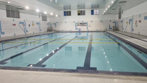 عکس استخر و سونای کیانشهر