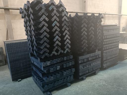 عکس لوله پروفیل و جک و قالب بنیامین علیخانی