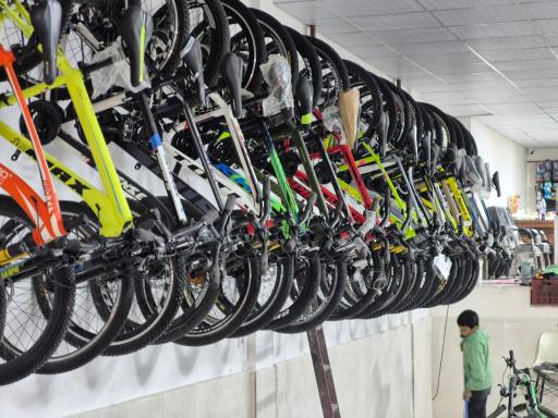 عکس فروشگاه دوچرخه امیر