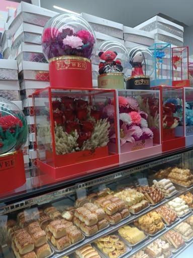 عکس کافه شیرینی کاخ