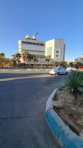 عکس مرکز تجاری اداری پارسیان