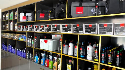 عکس خدمات دیتیلینگ خودرو کارواکس