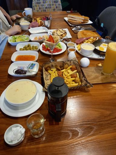 عکس کافه رستوران مانیا