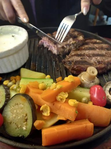 عکس کافه رستوران مانیا