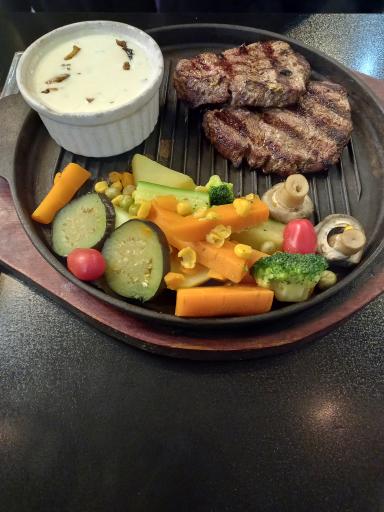 عکس کافه رستوران مانیا