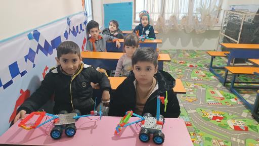 عکس مهد کودک حوض نقاشی