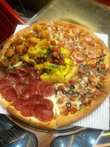 عکس پیتزا فوریو