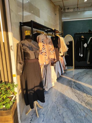 عکس فروشگاه جانا