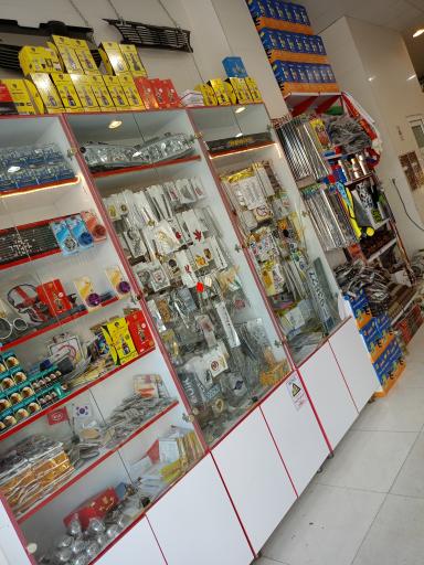 عکس فروشگاه تزئینات ماشین دبی اسپرت