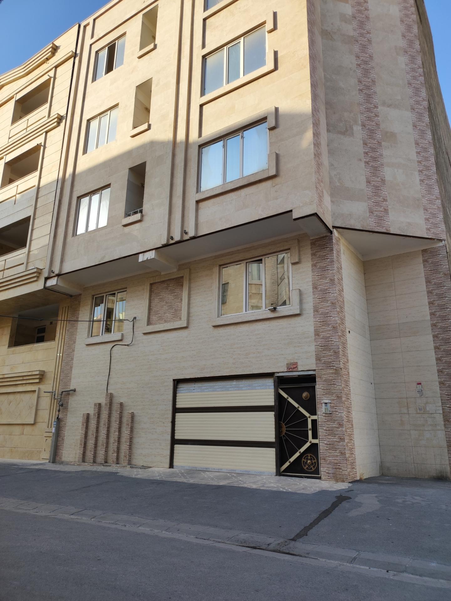 عکس مجتمع مسکونی کوروش