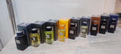 عکس عطر و آرایشی مرکزی سیمرغ