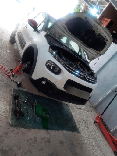 عکس تعمیرگاه گیربکس اتوماتیک فرحزاد