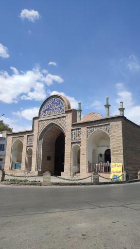 میدان دروازه ارگ سمنان