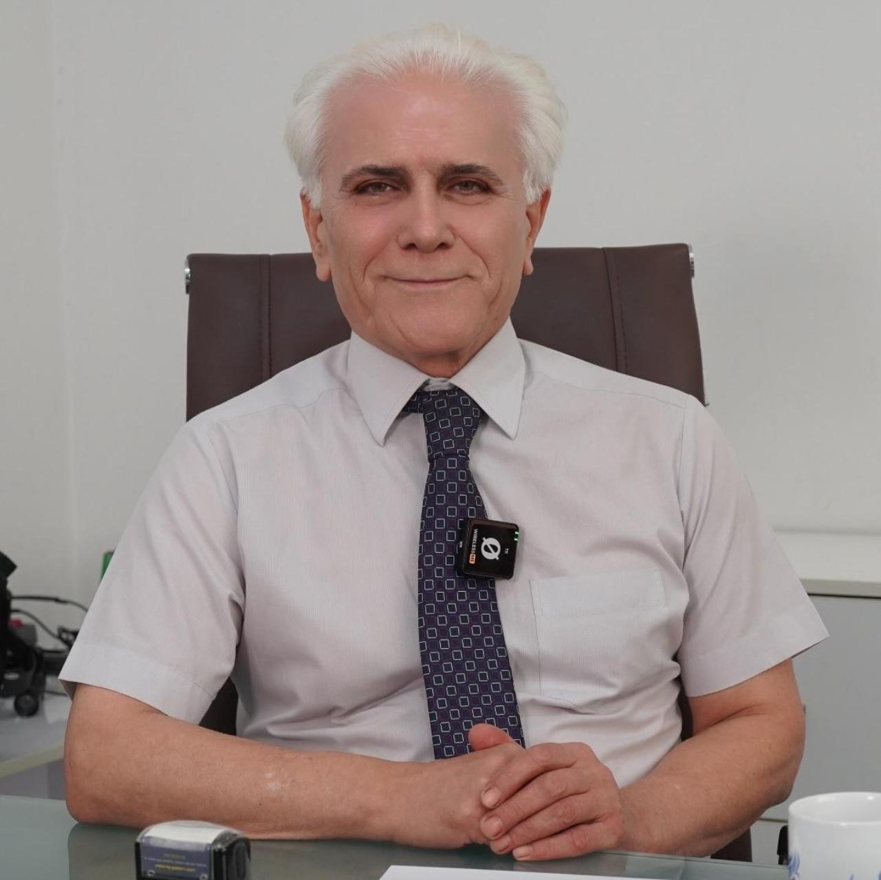 عکس  دکتر کمال هادی جراح بینی