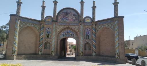 عکس میدان دروازه ارگ سمنان