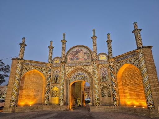 عکس میدان دروازه ارگ سمنان
