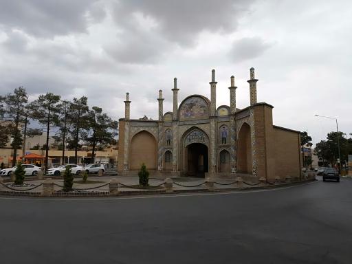 عکس میدان دروازه ارگ سمنان