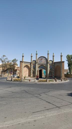 عکس میدان دروازه ارگ سمنان