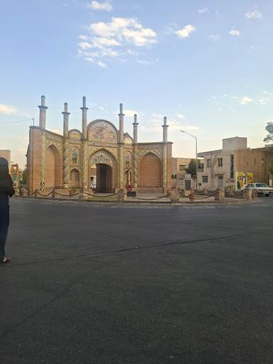 عکس میدان دروازه ارگ سمنان