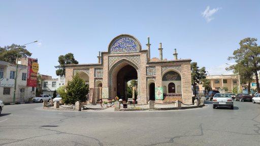 میدان دروازه ارگ سمنان