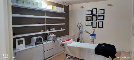 عکس سالن زیبایی راحیل