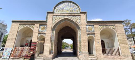 میدان دروازه ارگ سمنان