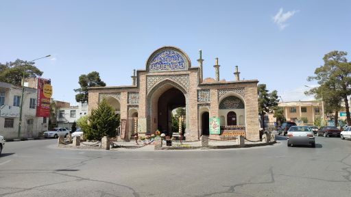 عکس میدان دروازه ارگ سمنان