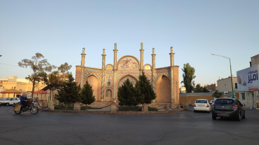 عکس میدان دروازه ارگ سمنان