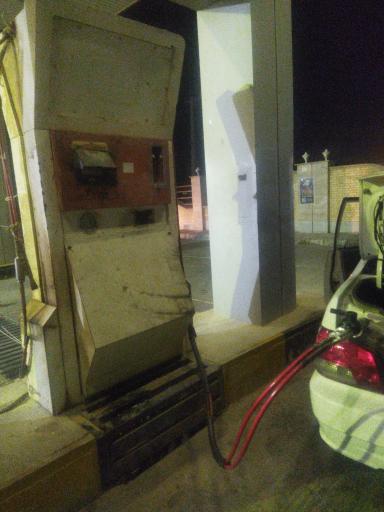 عکس پمپ گاز CNG